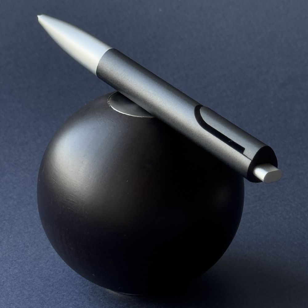 Шариковая ручка Lamy Noto