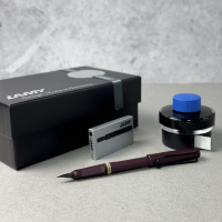 Набор LAMY SAFARI, Scarlet/Фиолетовый (пурпурный) (перьевая ручка + картриджи + чернила + конвертер)