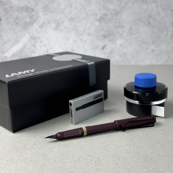 Набор LAMY SAFARI, Scarlet/Фиолетовый (пурпурный) (перьевая ручка + картриджи + чернила + конвертер)