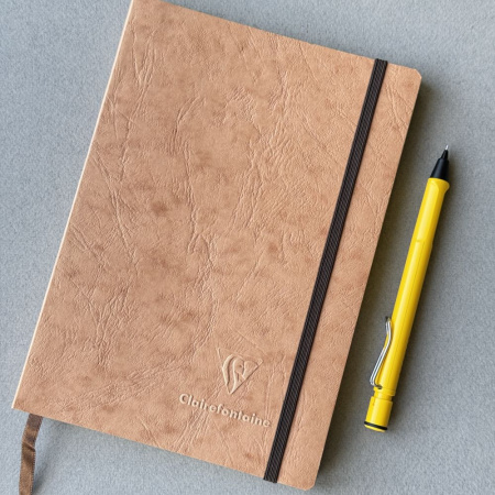 Записная книжка CLAIREFONTAINE AGE BAG MY.ESSENTIAL, A5, 90 г, Tobacco/Светло-коричневый