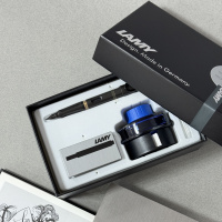 Набор LAMY SAFARI, Umbra/Умбра (перьевая ручка + картриджи + чернила + конвертер)