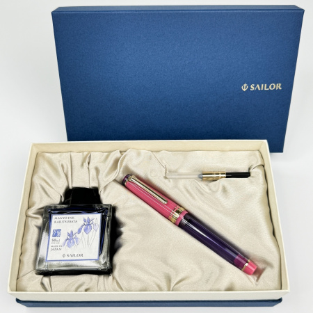 Набор SAILOR: перьевая ручка PRO GEAR SLIM MANYO II, Rabbit Ear Iris, GT 14K, + Чернила MANYO Kakitsubata