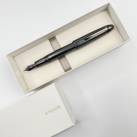Ручка перьевая SAILOR 1911L RINGLESS METALLIC, IP 21K black, Simply gray/Серый