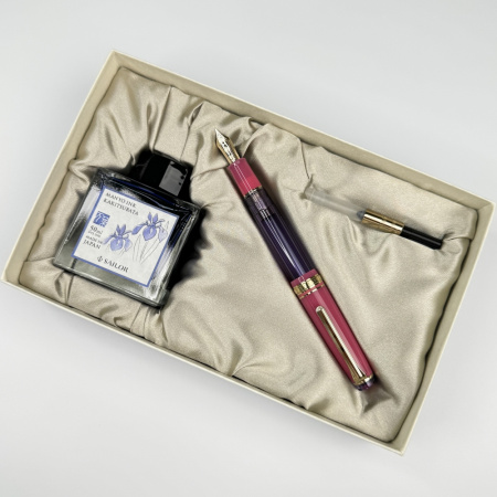 Набор SAILOR: перьевая ручка PRO GEAR SLIM MANYO II, Rabbit Ear Iris, GT 14K, + Чернила MANYO Kakitsubata