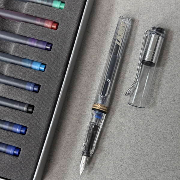 Набор LAMY SAFARI, Vista/Прозрачный (перьевая ручка + картриджи)
