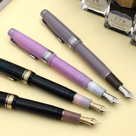 Ручка перьевая SAILOR PRO GEAR SLIM SHIKIORI SANSUI, RT 14K, Kamoshika/Серо-фиолетовый