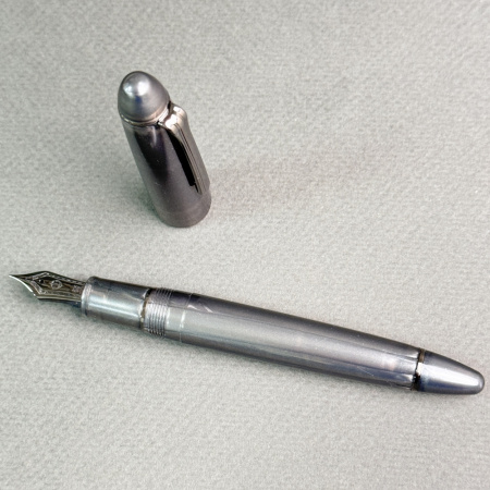 Ручка перьевая SAILOR 1911L RINGLESS METALLIC, IP 21K black, Simply gray/Серый