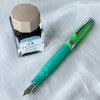 Набор SAILOR: перьевая ручка PRO GEAR, Aurora Borealis, RT 14K, + Чернила SHIKIORI, Yamadori