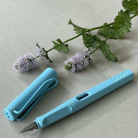 Ручка перьевая LAMY SAFARI, Aqua sky/Голубой