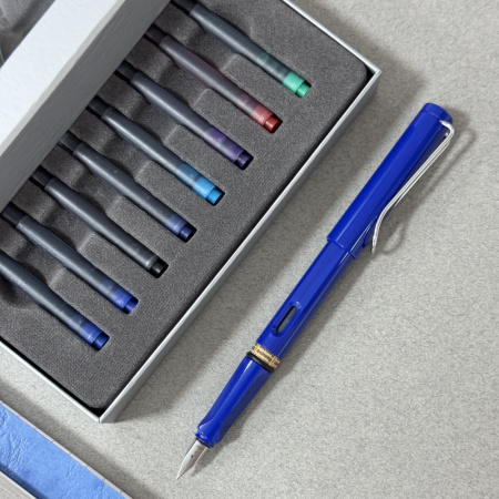 Набор LAMY SAFARI, Blue/Синий (перьевая ручка + картриджи)