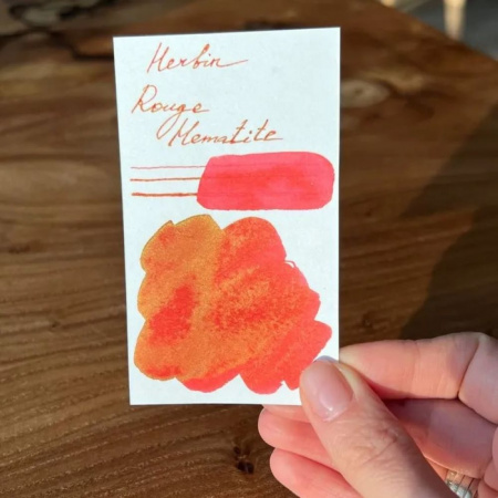 Чернила HERBIN PRESTIGE 1670, Rouge Hematite/Красный с золотыми блестками
