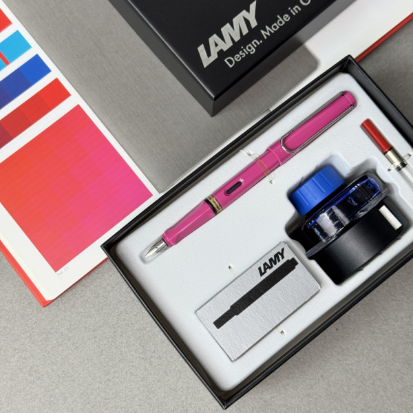 Набор LAMY SAFARI, Pink/Розовый (перьевая ручка + картриджи + чернила + конвертер)