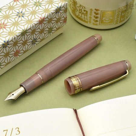 Набор SAILOR: перьевая ручка PRO GEAR SLIM JAPANESE SWEETS, Manju/Розово-бежевый, GT 14K, + Чернила SHIKIORI, Doyou