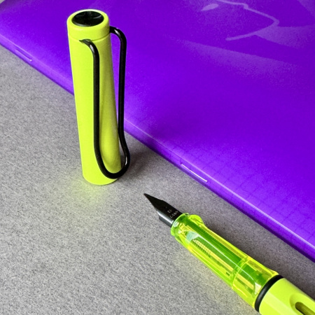 Ручка перьевая LAMY SAFARI, Neon yellow/Желтый